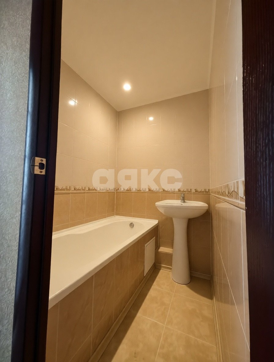 Фото №10: 3-комнатная квартира 59 м² - Мариуполь, р. Жовтневый, пр-кт Металлургов, 100