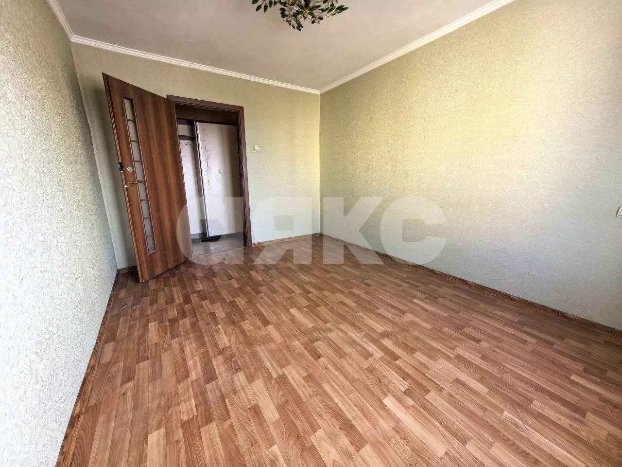 Фото №4: 3-комнатная квартира 59 м² - Мариуполь, р. Жовтневый, пр-кт Металлургов, 100