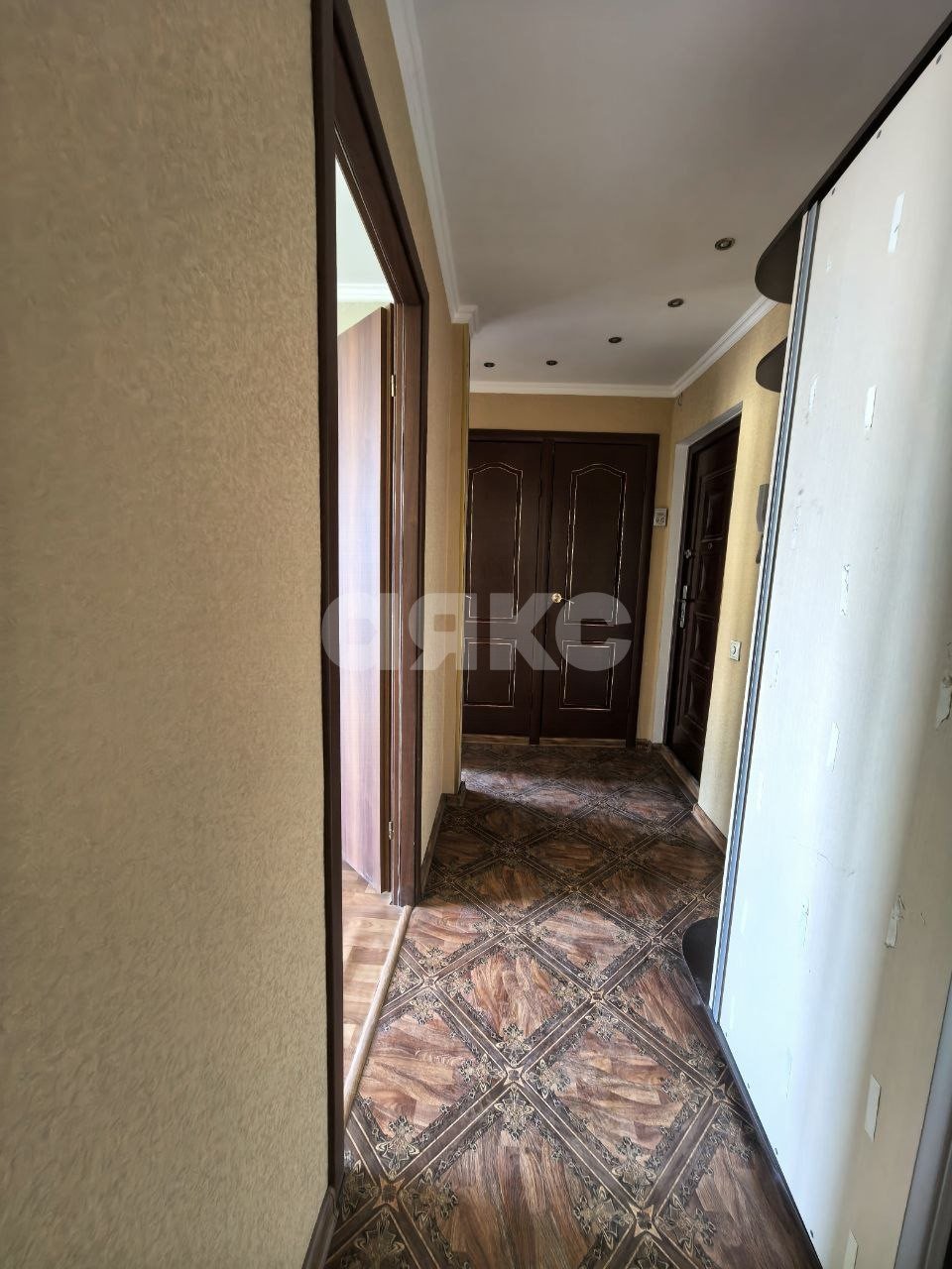 Фото №6: 3-комнатная квартира 59 м² - Мариуполь, р. Жовтневый, пр-кт Металлургов, 100