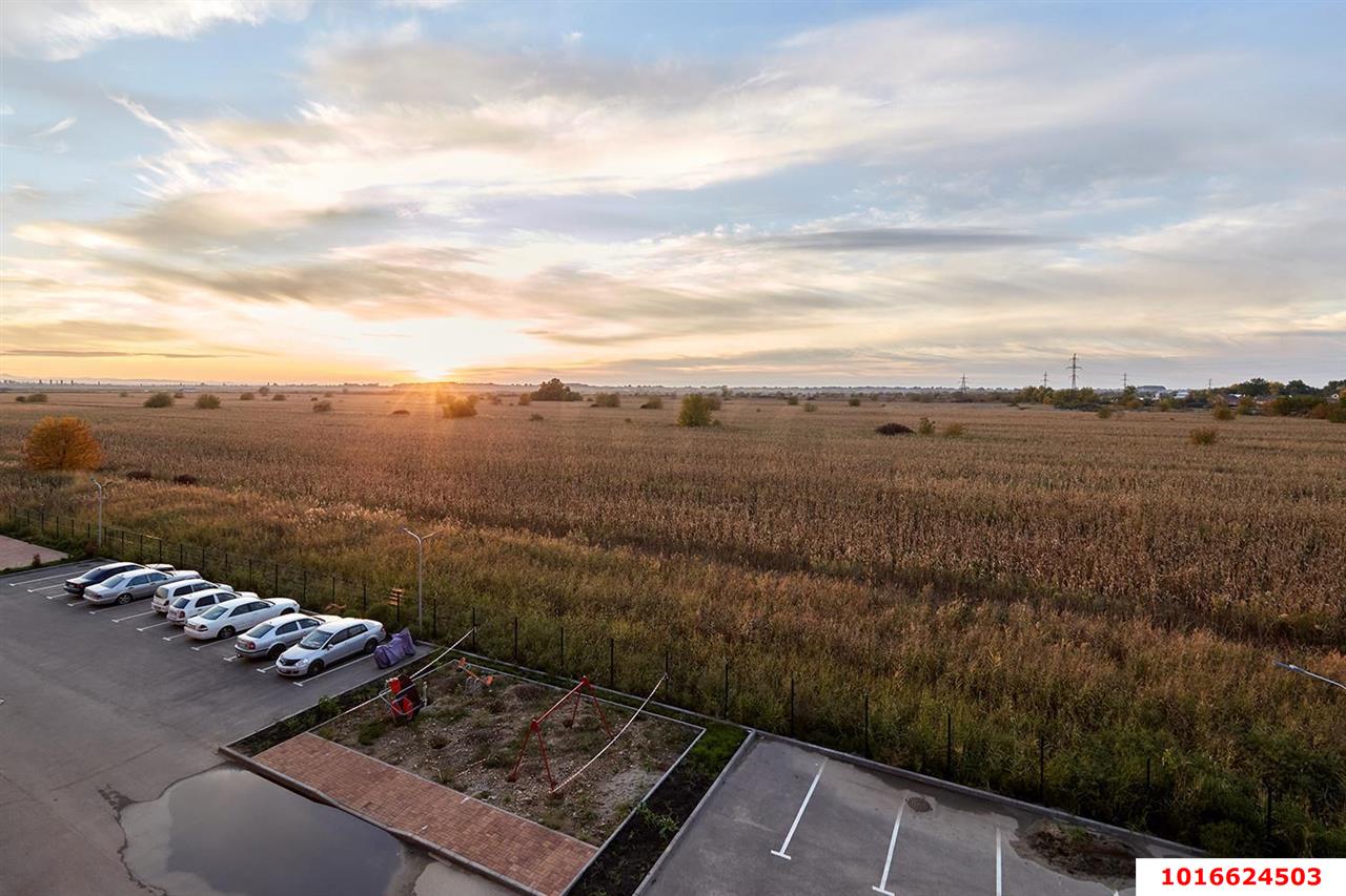 Фото №10: Студия 30 м² - Новая Адыгея, мкр. жилой комплекс Мега, ул. Бжегокайская, 90/2к4