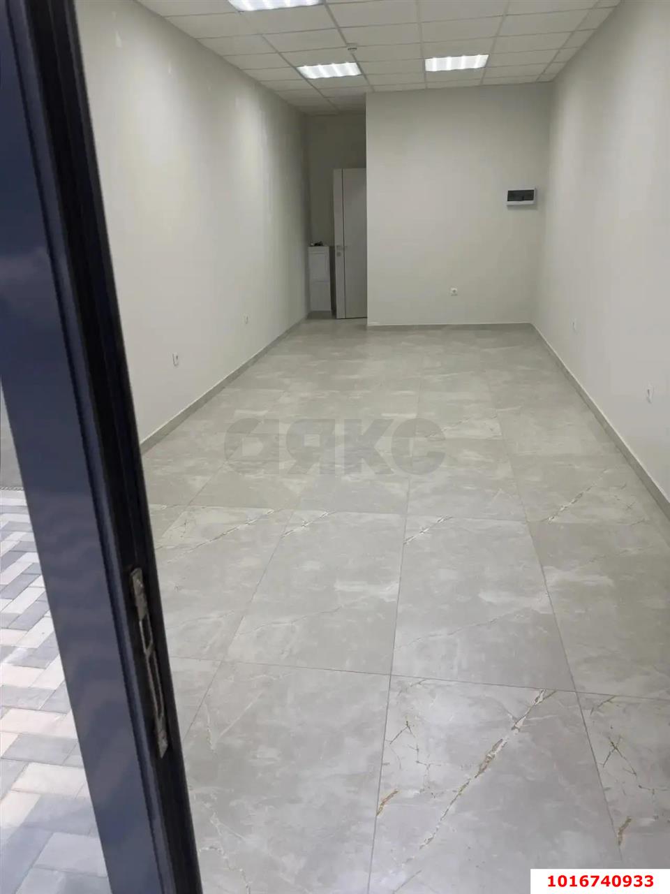 Фото №3: Коммерция 28 м² - Краснодар, Прикубанский внутригородской округ, Завод Радиоизмерительных Приборов, мкр. Музыкальный, ул. Российская, 257/7