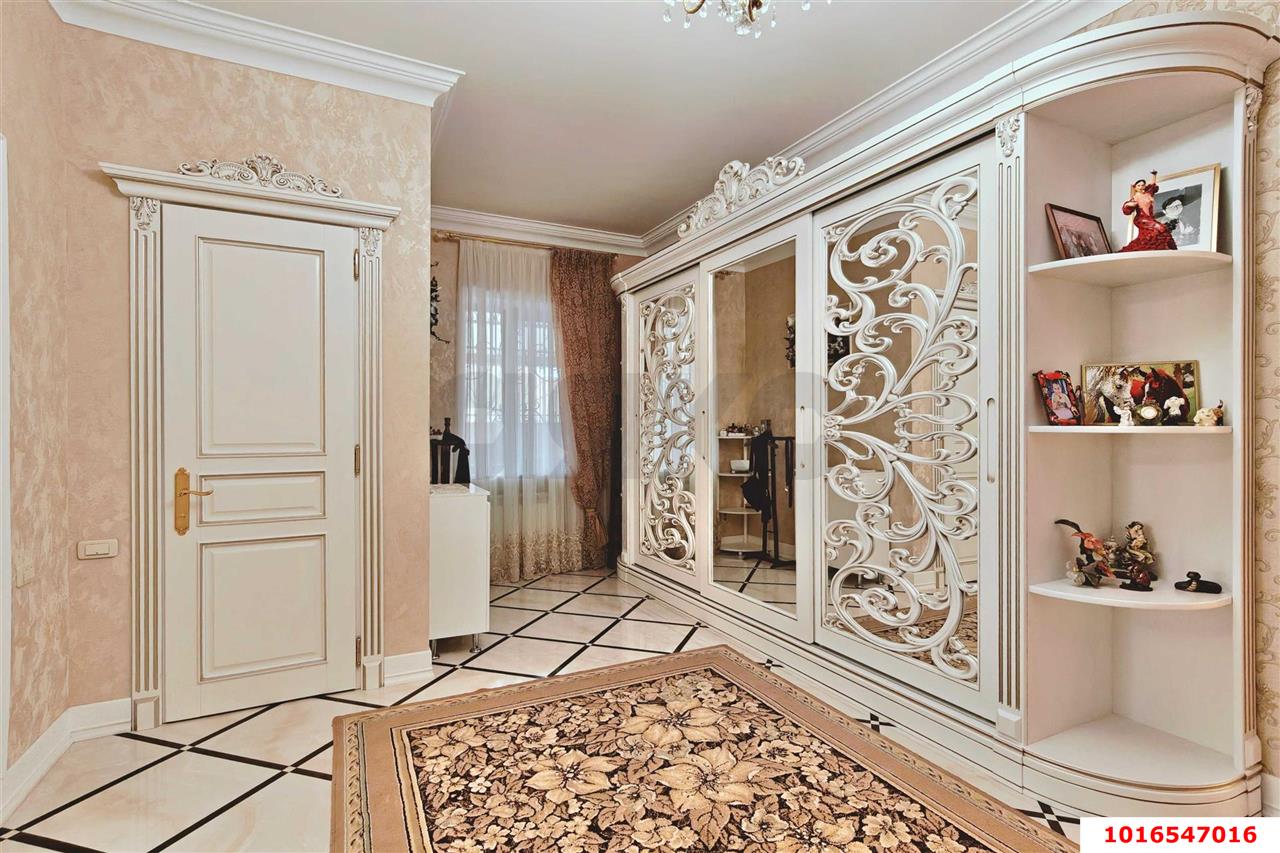 Фото №4: Дом 420 м² + 8 сот. - Краснодар, Карасунский внутригородской округ, ж/м Пашковский, ул. Карасунская, 288