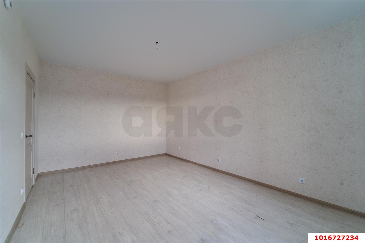 Фото №2: 1-комнатная квартира 52 м² - Краснодар, Прикубанский внутригородской округ, Восточный, мкр. жилой комплекс Квартал № 6, ул. имени Героя Советского Союза Николая Воробьёва, 15