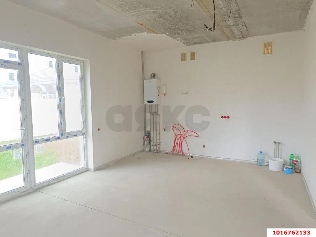 Фото №5: Дом <span class="whitespace-nowrap">125 м²</span> <span class="whitespace-nowrap">+ 6 сот.</span>, <span class="whitespace-nowrap">2 эт.</span> - Краснодар, Прикубанский внутригородской округ, мкр. КП Крепость, ул. Новомихайловская, 28/6