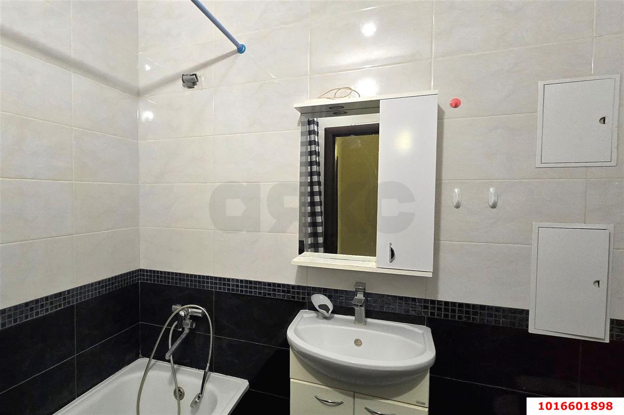 Фото №12: 1-комнатная квартира 44 м² - Краснодар, Прикубанский внутригородской округ, мкр. имени Маршала Жукова, ул. Александра Покрышкина, 4/6