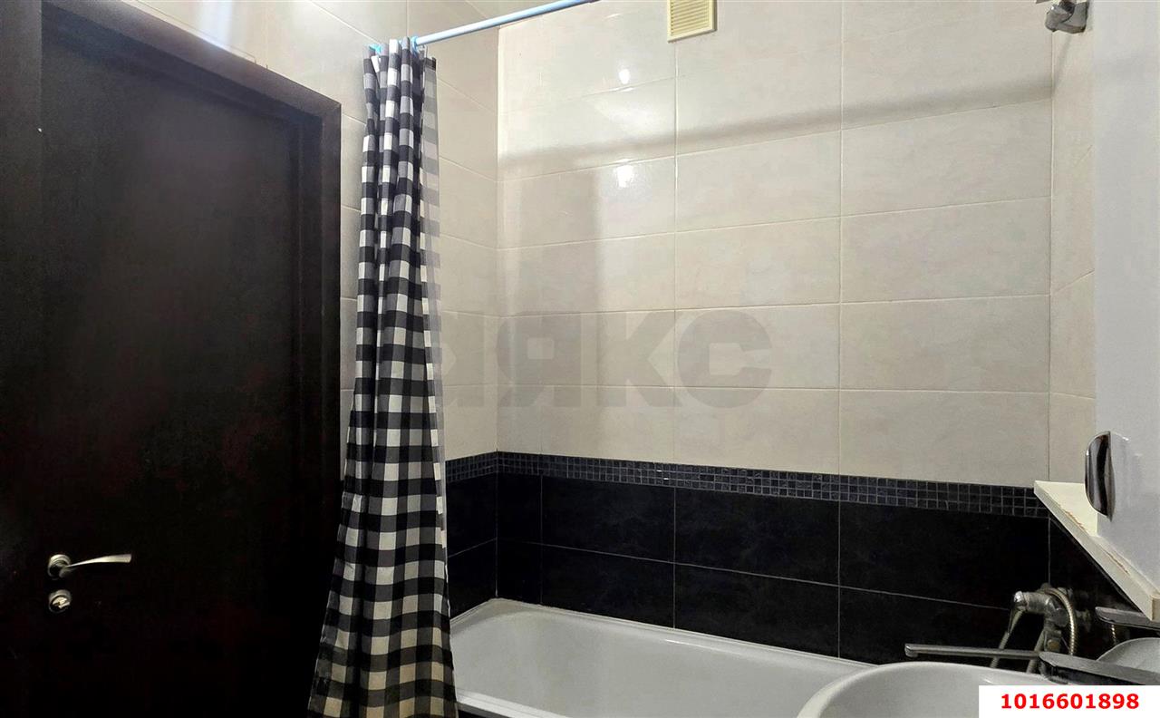 Фото №13: 1-комнатная квартира 44 м² - Краснодар, Прикубанский внутригородской округ, мкр. имени Маршала Жукова, ул. Александра Покрышкина, 4/6