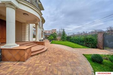 Фото №1: Дом 450 м² - Краснодар, мкр. Солнечный, ул. Архитектора Петина, 45