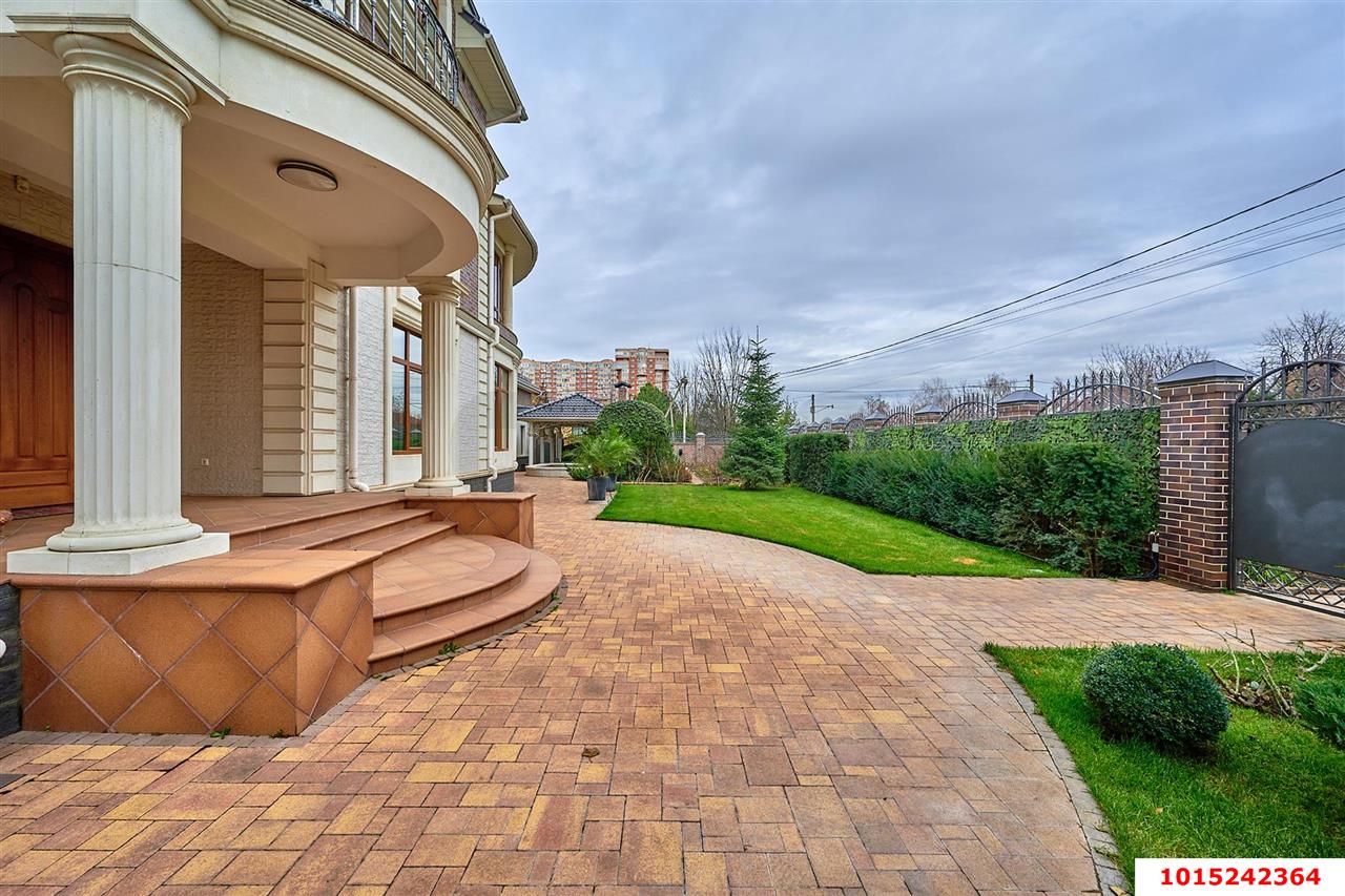 Фото №1: Дом 450 м² + 11 сот. - Краснодар, Прикубанский внутригородской округ, Фестивальный, мкр. Солнечный, ул. Архитектора Петина, 45