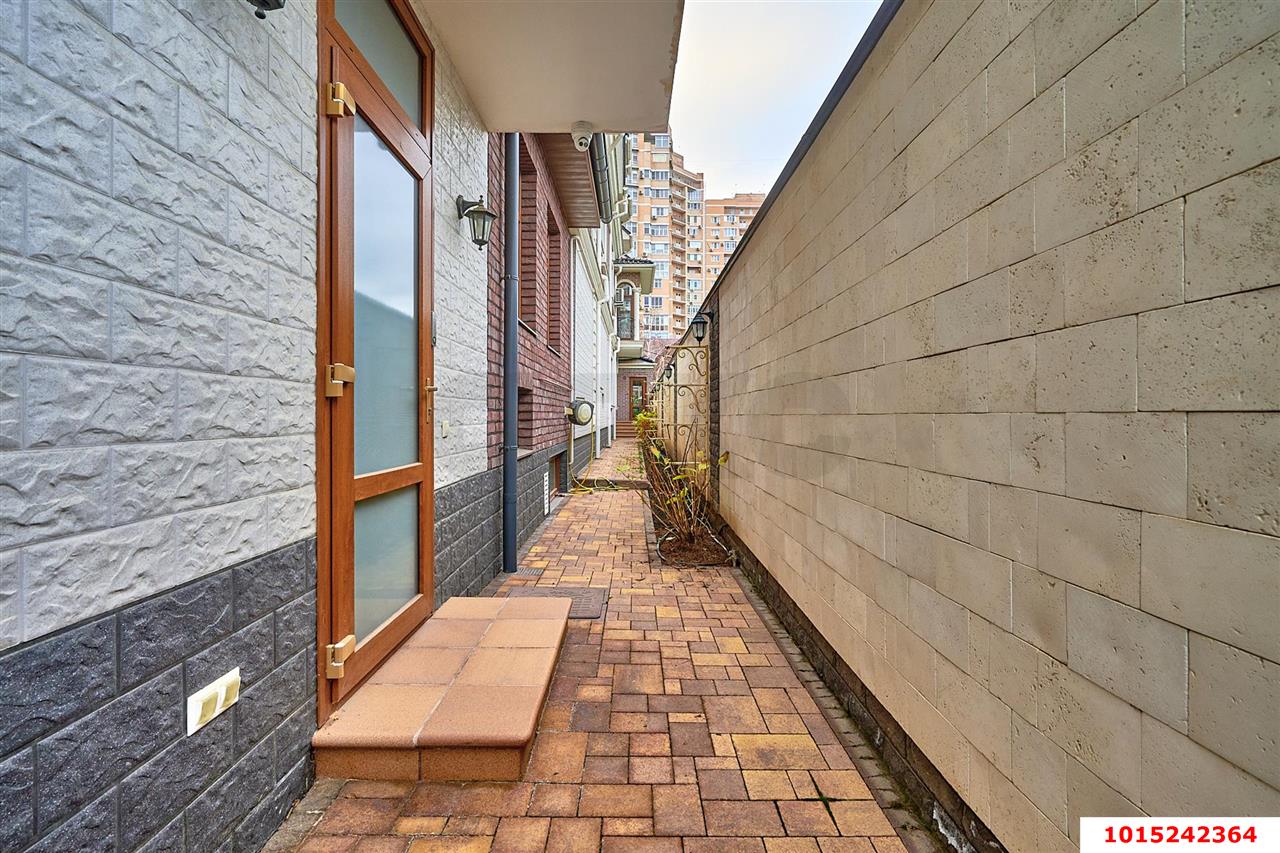 Фото №9: Дом 450 м² + 11 сот. - Краснодар, Прикубанский внутригородской округ, Фестивальный, мкр. Солнечный, ул. Архитектора Петина, 45