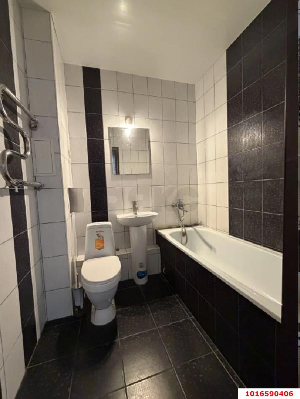 Фото №4: 1-комнатная квартира 54 м² - Краснодар, Прикубанский внутригородской округ, мкр. Восточно-Кругликовский, ул. им. Героя Яцкова И.В., 4