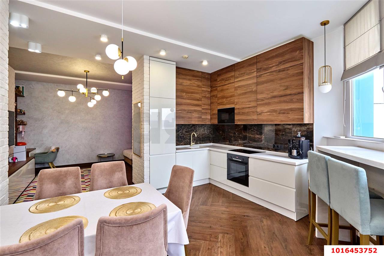 Фото №3: 3-комнатная квартира 97 м² - Краснодар, Западный внутригородской округ, Центральный, Центральный внутригородской округ, мкр. жилой комплекс Адмирал, ул. Кубанская набережная, 39