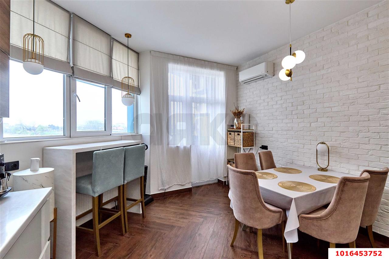 Фото №2: 3-комнатная квартира 97 м² - Краснодар, Западный внутригородской округ, Центральный, Центральный внутригородской округ, мкр. жилой комплекс Адмирал, ул. Кубанская набережная, 39