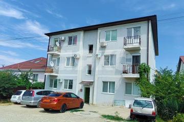 Фото №1: Студия <span class="whitespace-nowrap">20 м²</span>, <span class="whitespace-nowrap">3/3 эт.</span> - Супсех, ул. Солнечная, 23