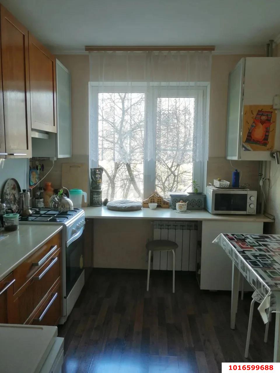 Фото №1: 4-комнатная квартира 76 м² - Краснодар, Карасунский внутригородской округ, мкр. Гидростроителей, ул. имени Игнатова, 67