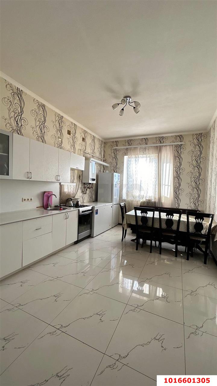 Фото №2: Дом 264 м² + 10 сот. - Южный, ул. Восточная, 42