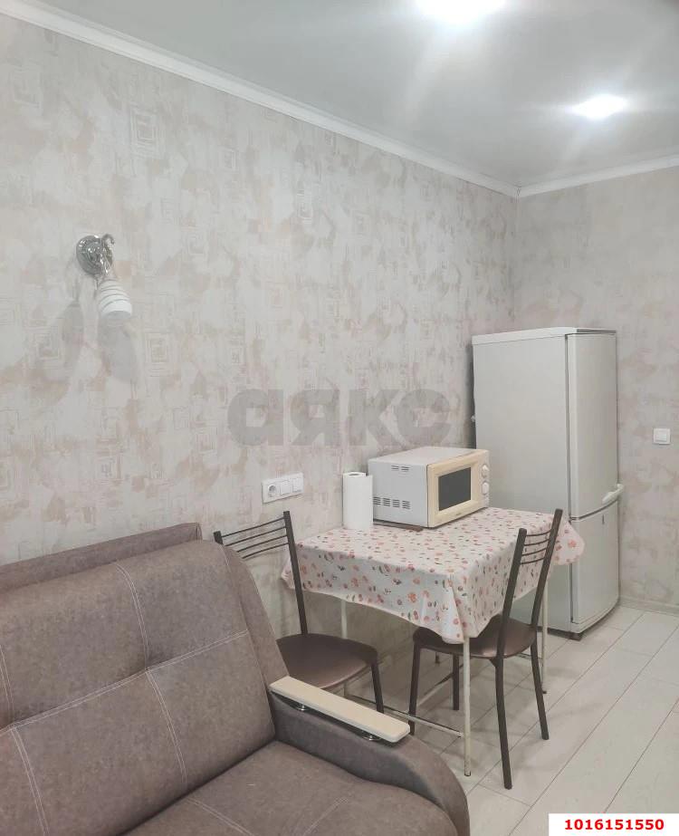 Фото №3: Комната 12 м² - Краснодар, Карасунский внутригородской округ, Центральный внутригородской округ, мкр. Черёмушки, ул. Селезнёва, 136