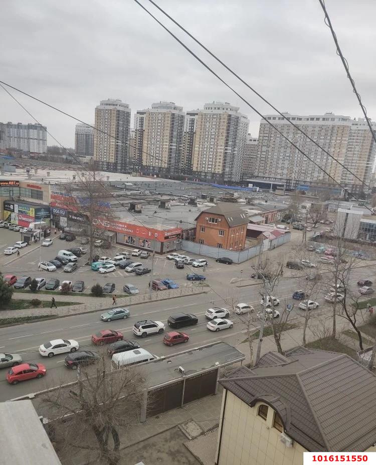 Фото №9: Комната 12 м² - Краснодар, Карасунский внутригородской округ, Центральный внутригородской округ, мкр. Черёмушки, ул. Селезнёва, 136