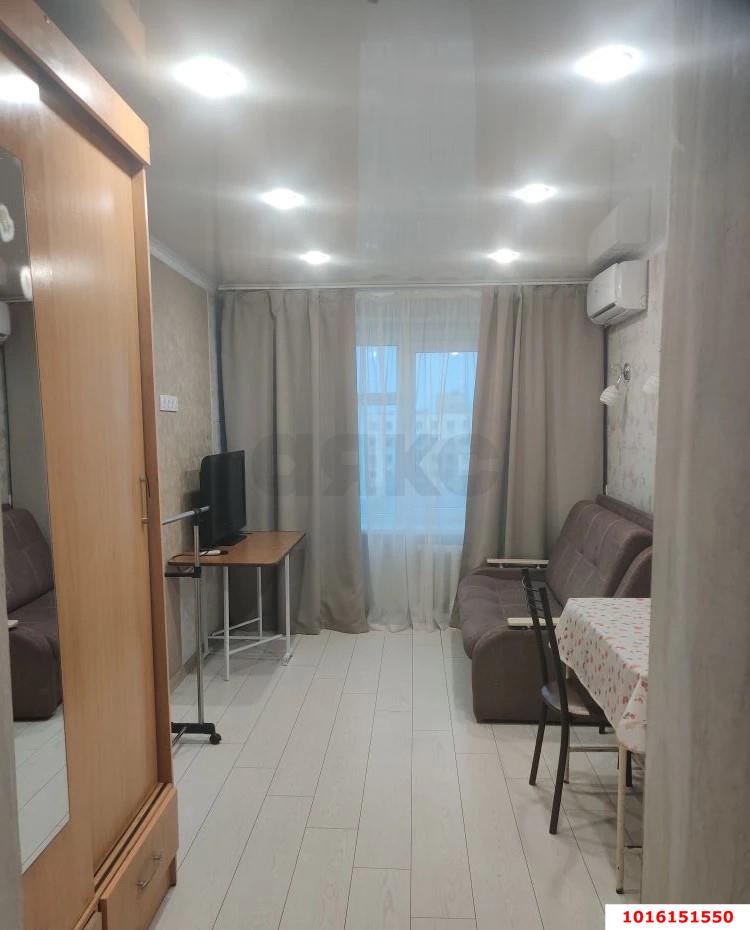 Фото №1: Комната 12 м² - Краснодар, Карасунский внутригородской округ, Центральный внутригородской округ, мкр. Черёмушки, ул. Селезнёва, 136