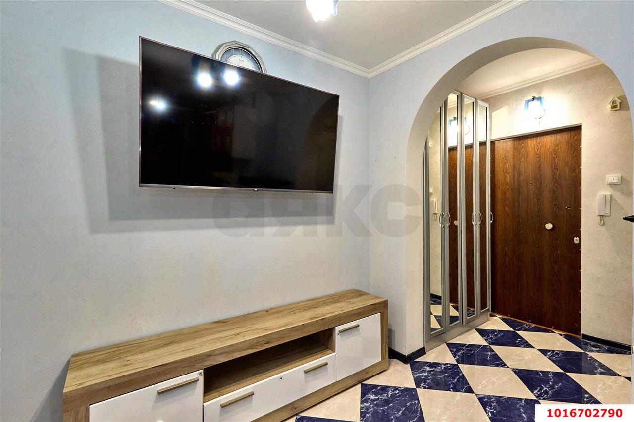 Фото №6: 3-комнатная квартира 66 м² - Краснодар, Прикубанский внутригородской округ, Круглик, мкр. Школьный, ул. Школьная, 13/2