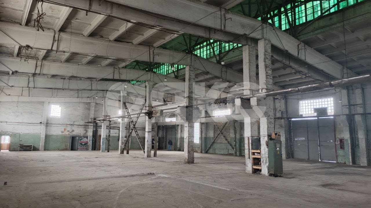 Фото №4: Коммерция 1200 м² - Луганск, р. Артёмовский, ул. Лутугинская, 1Л