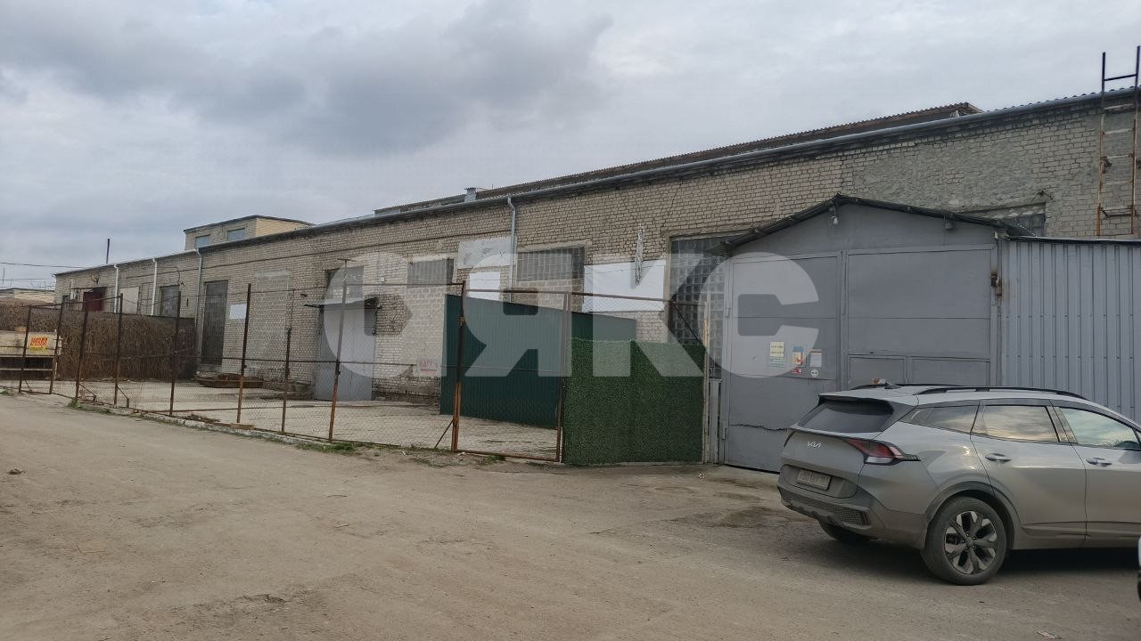 Фото №1: Коммерция 1200 м² - Луганск, р. Артёмовский, ул. Лутугинская, 1Л