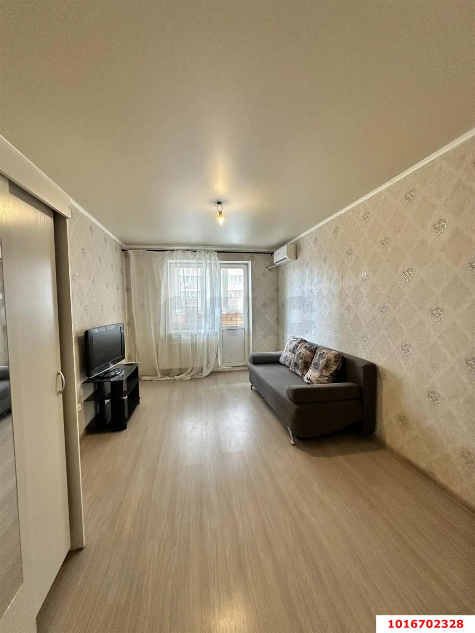 Фото №1: 1-комнатная квартира 37 м² - Краснодар, Прикубанский внутригородской округ, Музыкальный, ЖК Времена Года, мкр. имени Петра Метальникова, ул. Петра Метальникова, 5к1