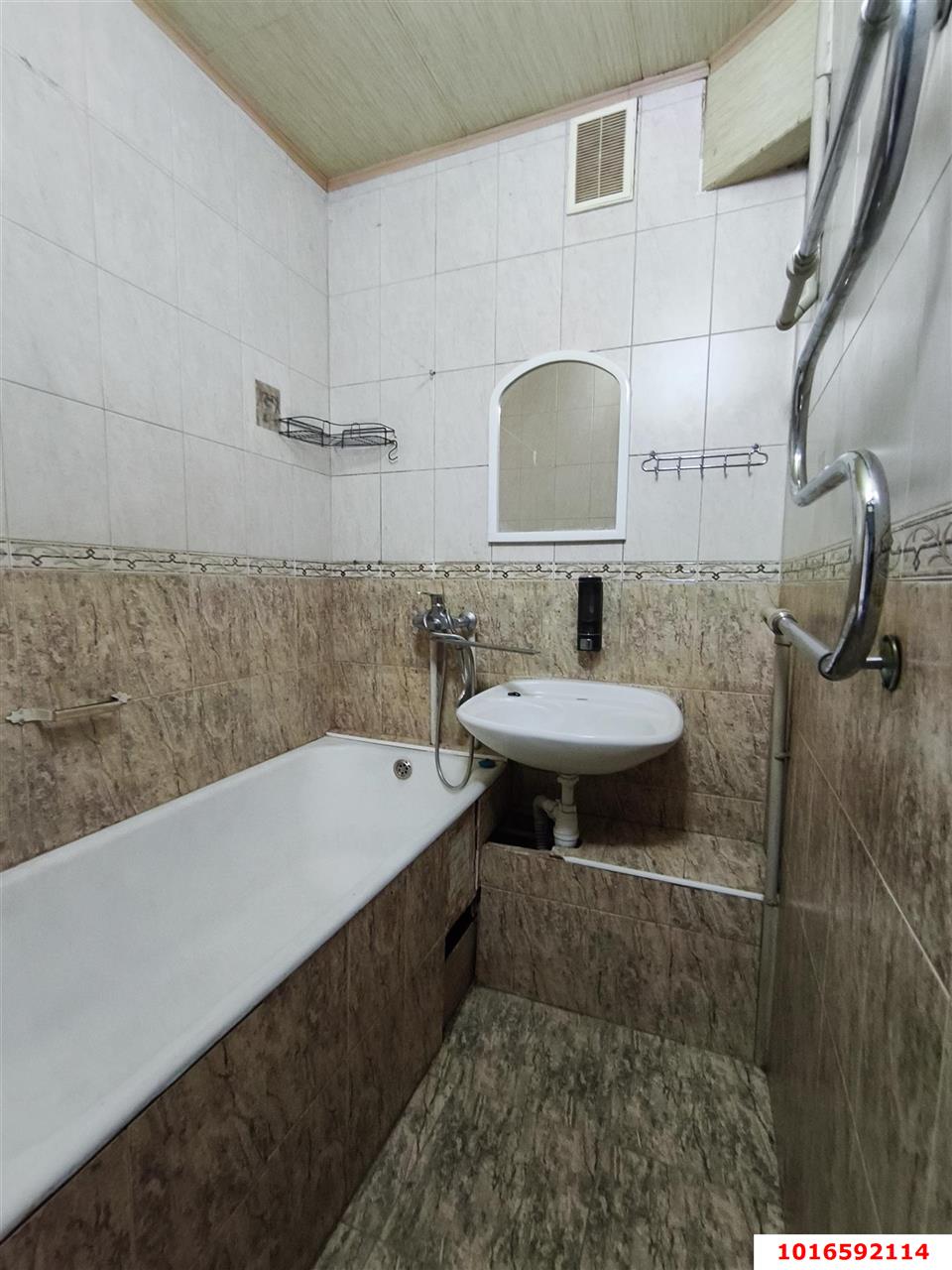 Фото №9: 3-комнатная квартира 62 м² - Краснодар, Карасунский внутригородской округ, мкр. Гидростроителей, ул. Гидростроителей, 12