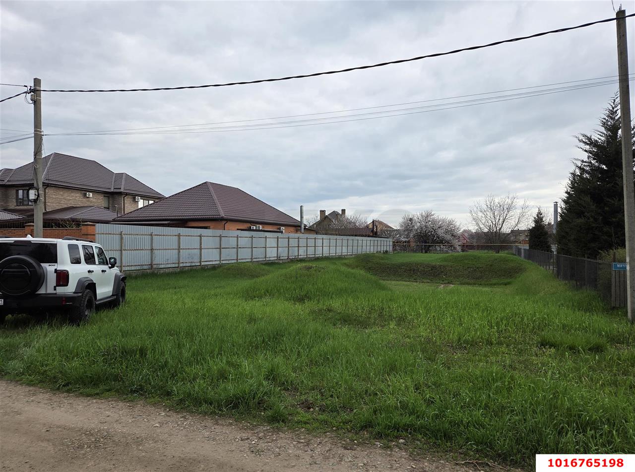 Фото №1: Земельный участок под ИЖС - Знаменский, мкр. Карасунский внутригородской округ, ул. Мичуринская, 4