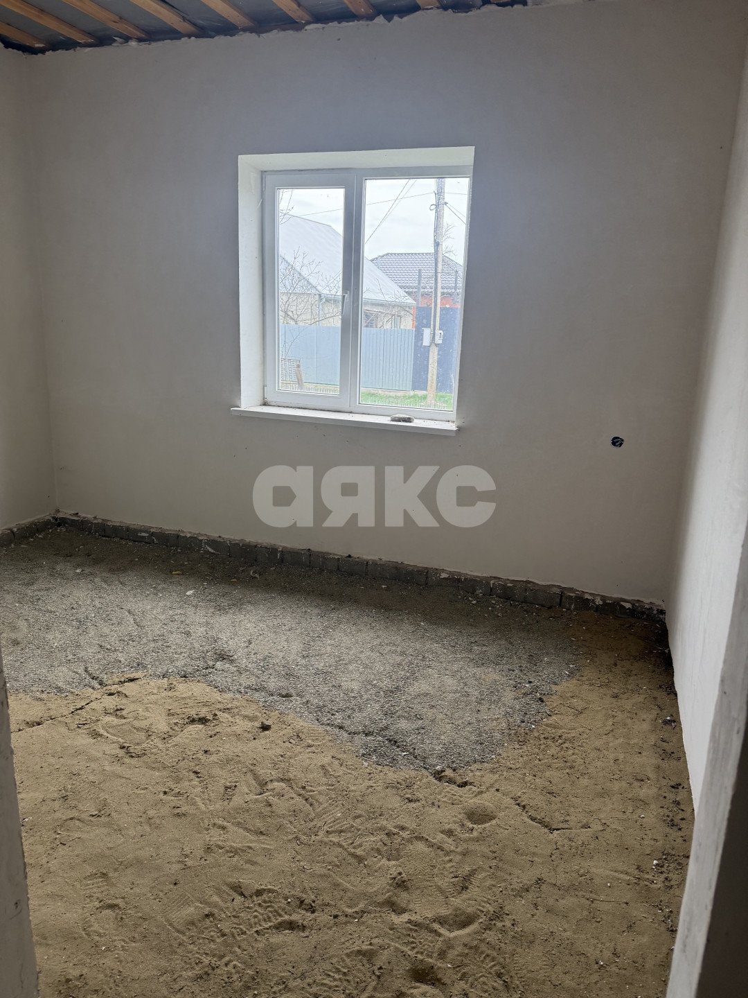 Фото №8: Дом 120 м² + 4.5 сот. - Армавир, ул. площадь Ленина