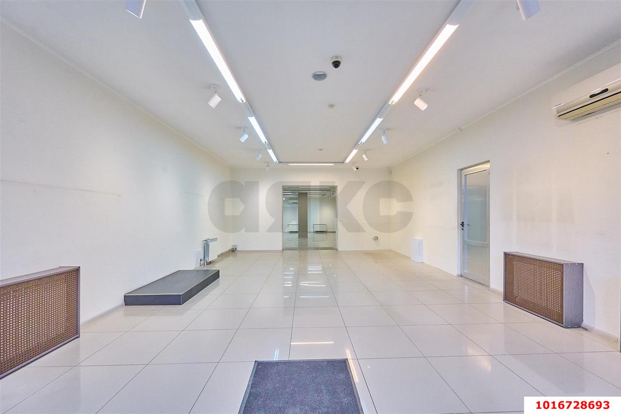 Фото №37: Коммерция 520 м² - Краснодар, мкр. Западный внутригородской округ, ул. Северная, 281