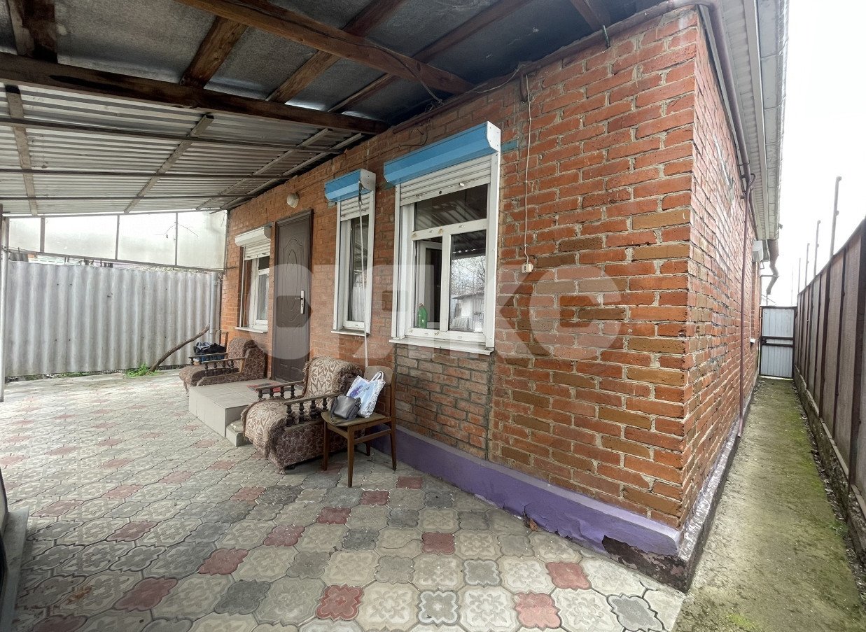 Фото №1: Часть дома 35 м² + 3.2 сот. - Майкоп, мкр. Привокзальный, ул. Хакурате