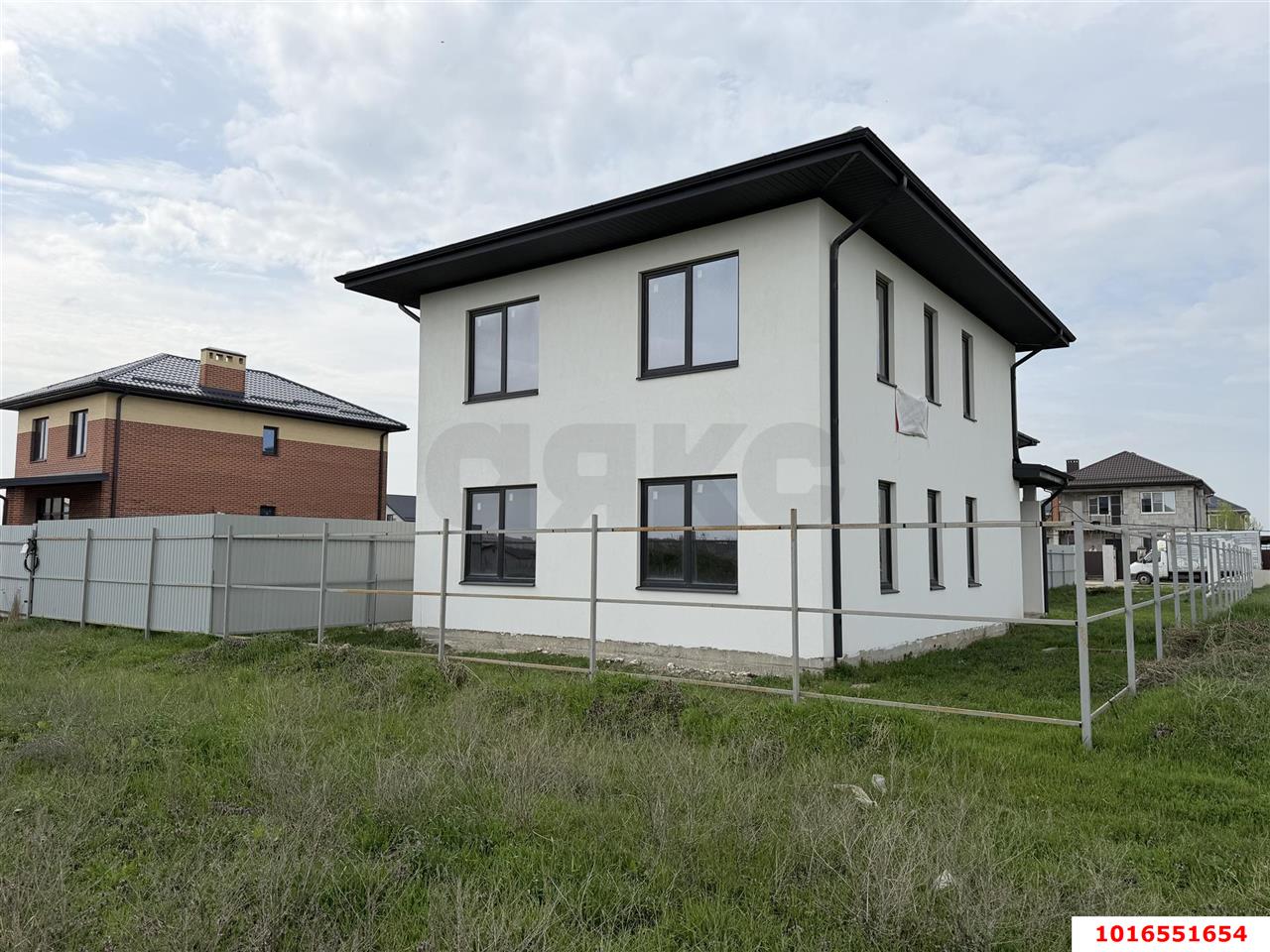 Фото №6: Дом 168 м² + 4 сот. - Краснодар, Прикубанский внутригородской округ, п. коттеджный  Зелёная Долина, ул. Гасконская