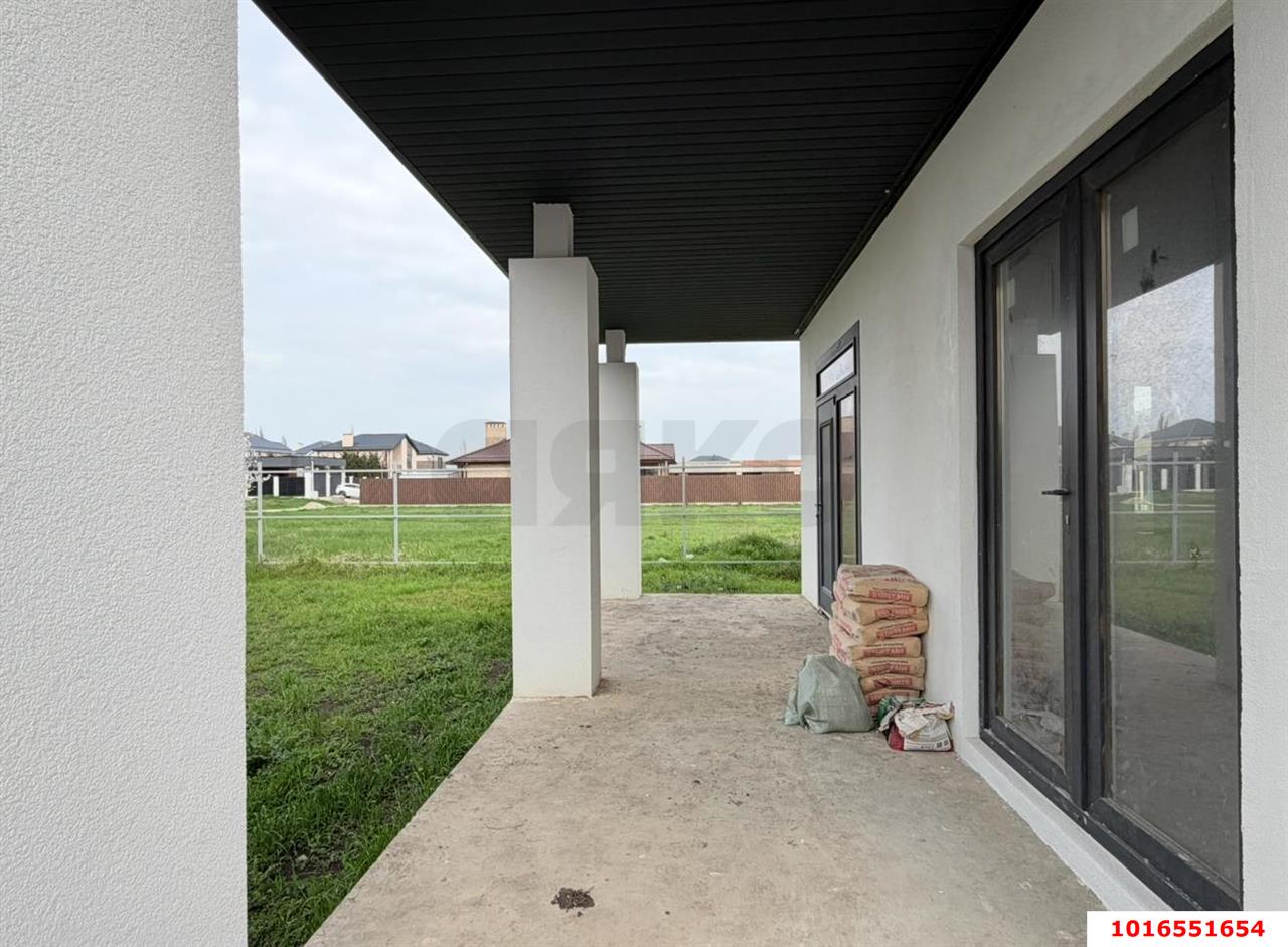 Фото №10: Дом 168 м² + 4 сот. - Краснодар, Прикубанский внутригородской округ, п. коттеджный  Зелёная Долина, ул. Гасконская