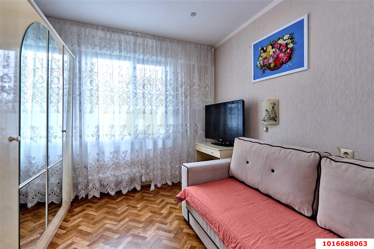 Фото №5: 2-комнатная квартира 48 м² - Краснодар, Западный внутригородской округ, мкр. Юбилейный, пр-кт Чекистов, 8