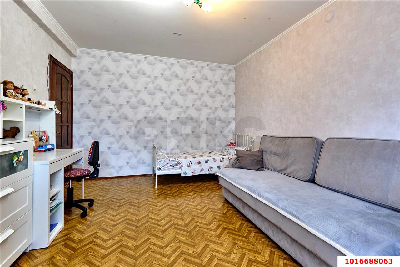 Фото №4: 2-комнатная квартира 48 м² - Краснодар, Западный внутригородской округ, мкр. Юбилейный, пр-кт Чекистов, 8