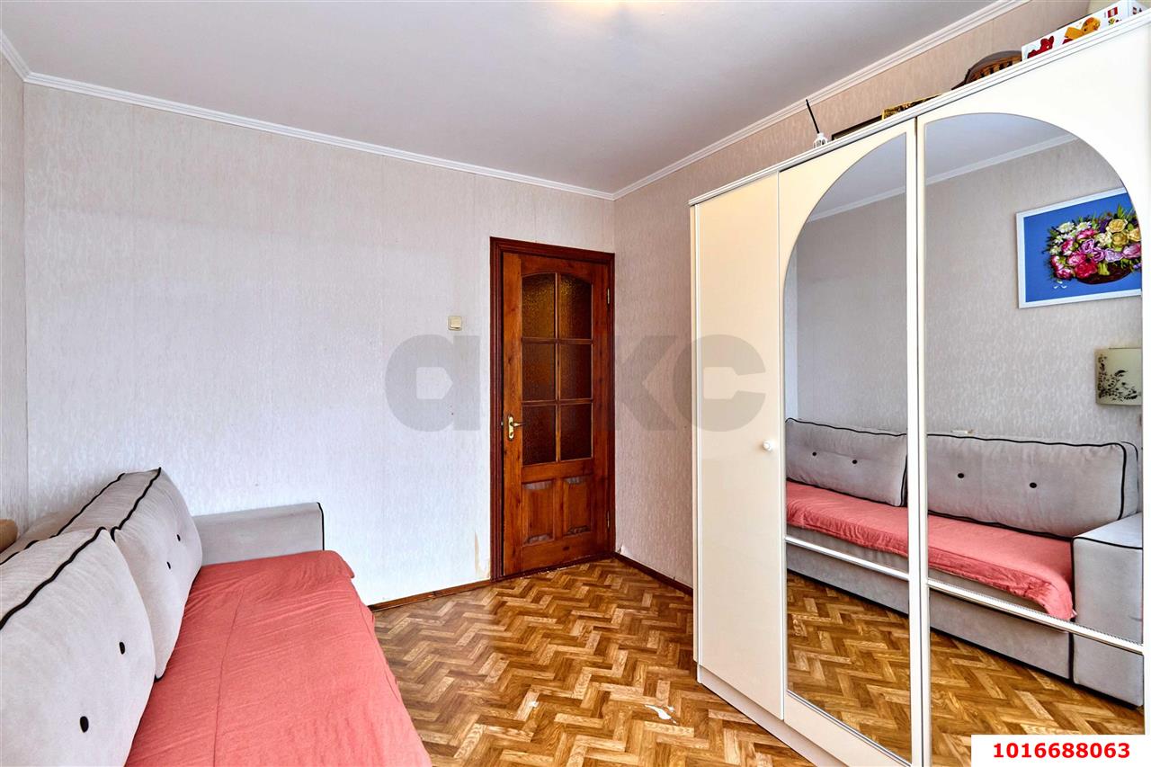 Фото №7: 2-комнатная квартира 48 м² - Краснодар, Западный внутригородской округ, мкр. Юбилейный, пр-кт Чекистов, 8