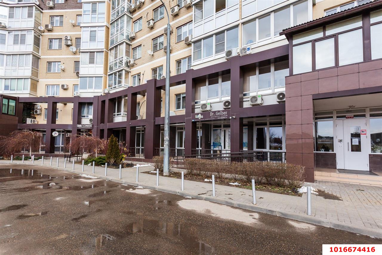 Фото №1: Коммерция 248 м² - Краснодар, Западный внутригородской округ, Фестивальный, мкр. жилой комплекс Триумф, ул. имени П.М. Гаврилова, 27