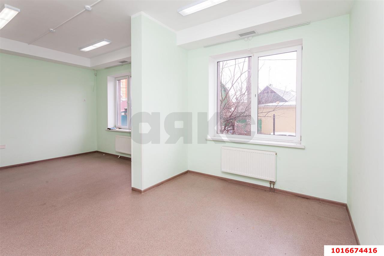 Фото №12: Коммерция 248 м² - Краснодар, Западный внутригородской округ, Фестивальный, мкр. жилой комплекс Триумф, ул. имени П.М. Гаврилова, 27