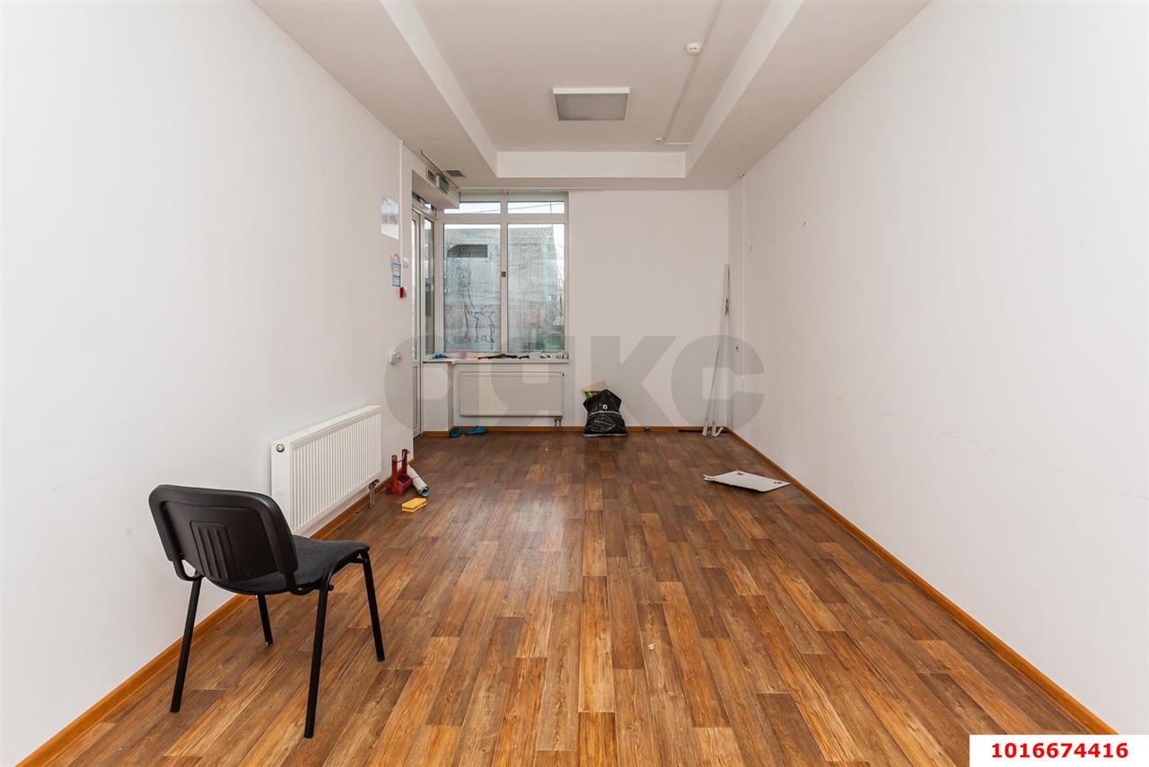 Фото №9: Коммерция 248 м² - Краснодар, Западный внутригородской округ, Фестивальный, мкр. жилой комплекс Триумф, ул. имени П.М. Гаврилова, 27