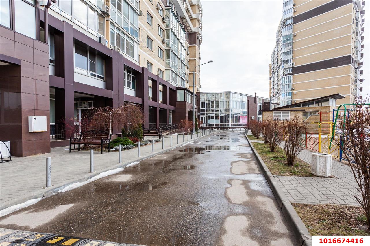 Фото №2: Коммерция 248 м² - Краснодар, Западный внутригородской округ, Фестивальный, мкр. жилой комплекс Триумф, ул. имени П.М. Гаврилова, 27