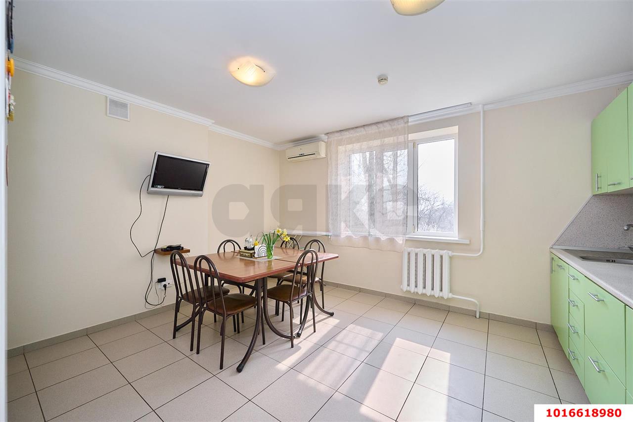 Фото №2: Комната 17 м² - Краснодар, ул. Краснодарская, 34