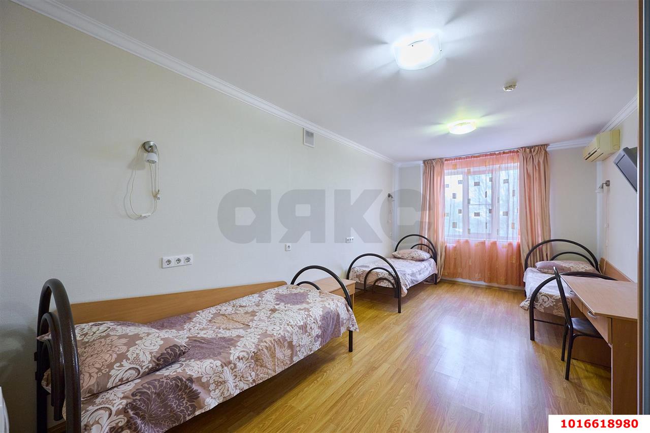 Фото №4: Комната 17 м² - Краснодар, ул. Краснодарская, 34