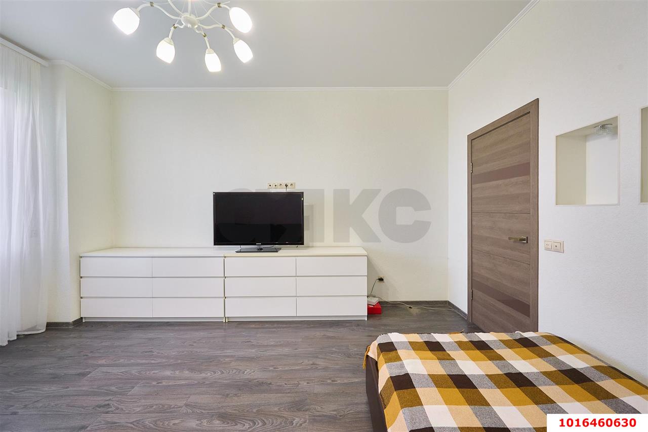Фото №10: 1-комнатная квартира <span class="whitespace-nowrap">47 м²</span>, <span class="whitespace-nowrap">12/19 эт.</span> - Краснодар, Прикубанский внутригородской округ, ЖК Валентина, мкр. 9-й километр, ул. Можайского, 55