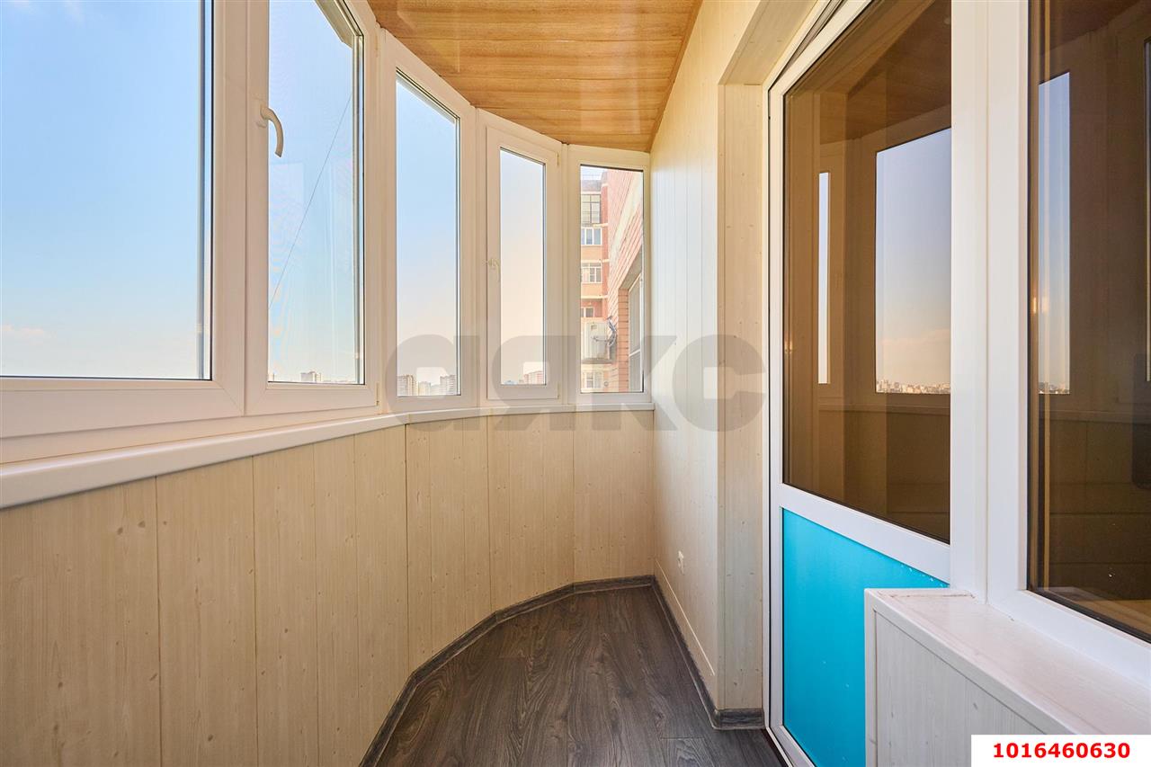Фото №12: 1-комнатная квартира <span class="whitespace-nowrap">47 м²</span>, <span class="whitespace-nowrap">12/19 эт.</span> - Краснодар, Прикубанский внутригородской округ, ЖК Валентина, мкр. 9-й километр, ул. Можайского, 55