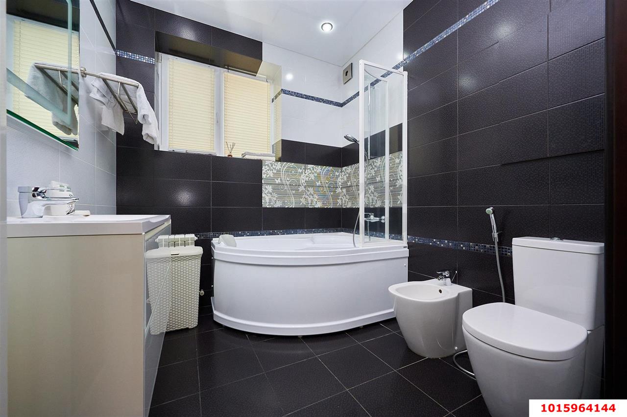 Фото №12: 3-комнатная квартира 128 м² - Краснодар, ЖК Новый Город, Западный внутригородской округ, жилой комплекс Новый Город, мкр. Юбилейный, б-р Клары Лучко, 14к3