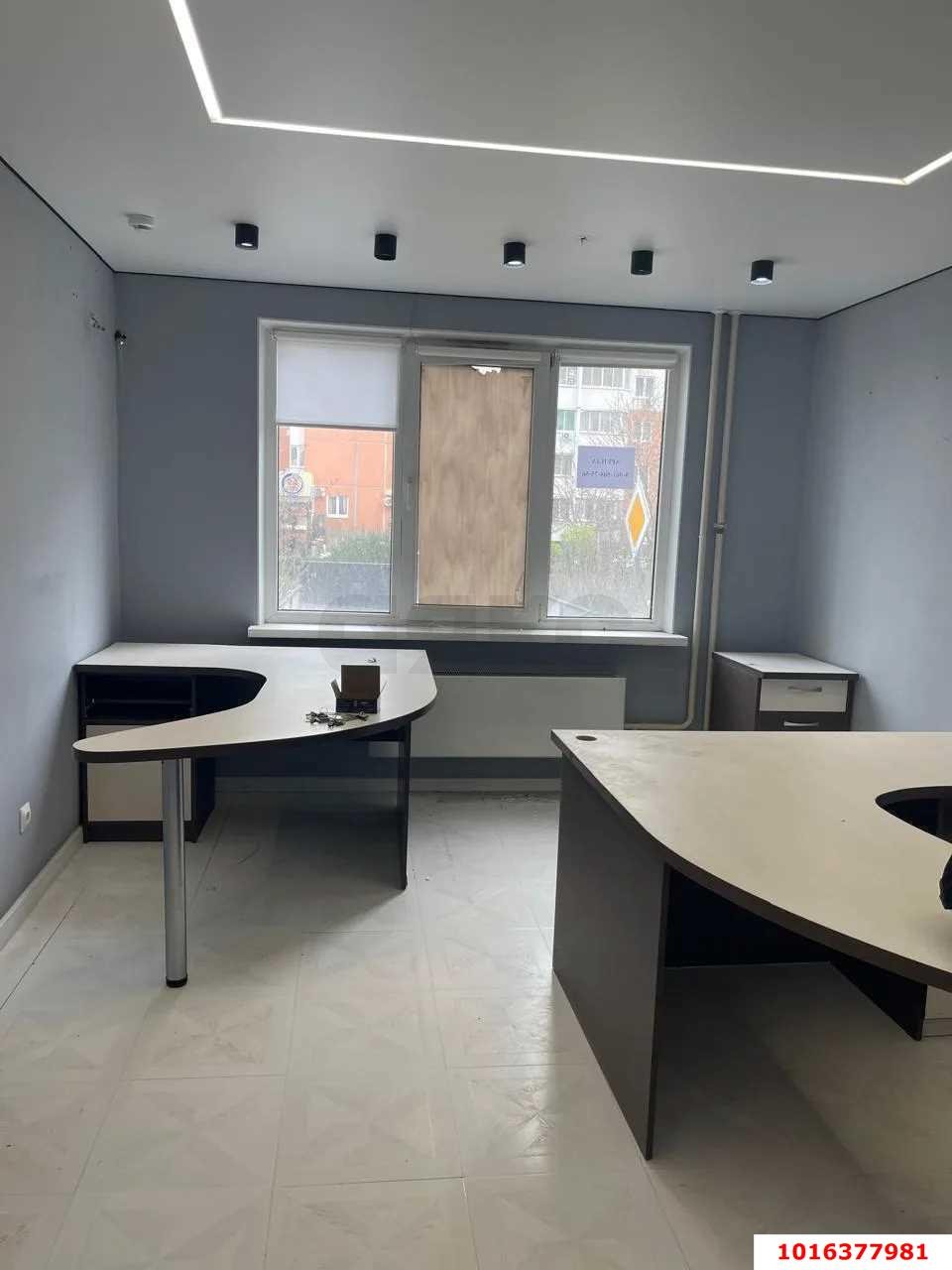 Фото №1: Коммерция 60 м² - Краснодар, Прикубанский внутригородской округ, мкр. Московский, ул. Карякина, 22