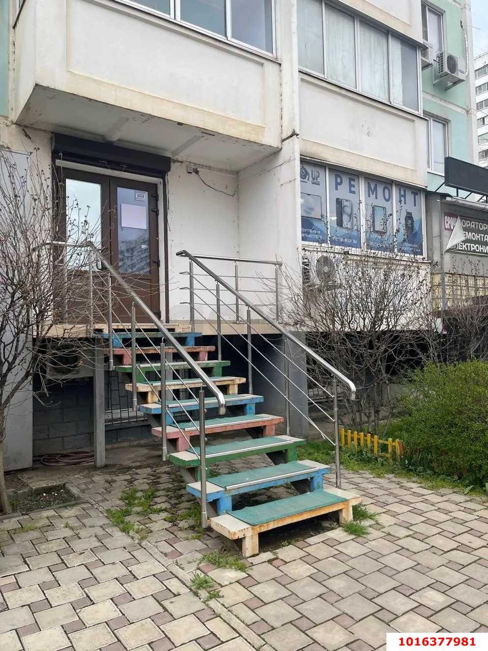 Фото №3: Коммерция 60 м² - Краснодар, Прикубанский внутригородской округ, мкр. Московский, ул. Карякина, 22