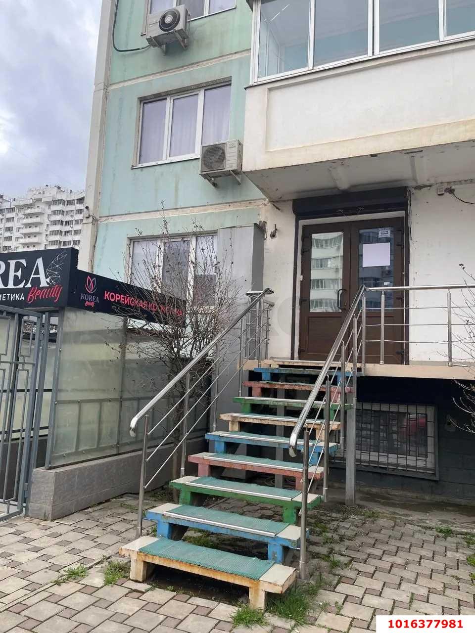 Фото №4: Коммерция 60 м² - Краснодар, Прикубанский внутригородской округ, мкр. Московский, ул. Карякина, 22