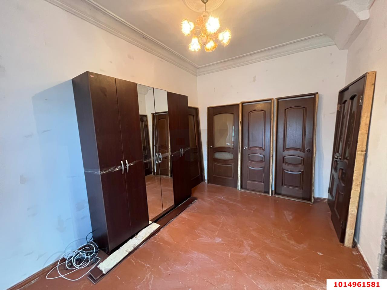 Фото №2: 3-комнатная квартира 59 м² - Краснодар, Центральный внутригородской округ, мкр. Центральный, ул. Чапаева, 109