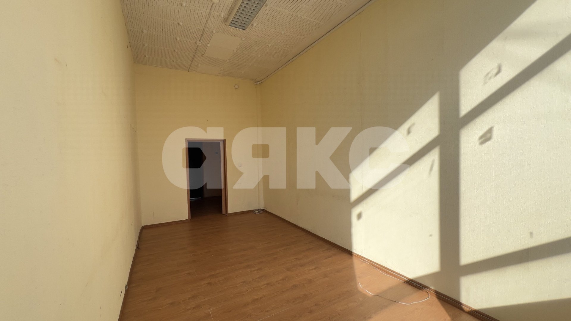 Фото №2: Коммерция 31 м² - Тула, мкр. Привокзальный территориальный округ, пр-кт Ленина, 108